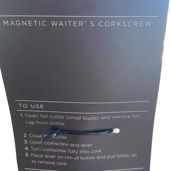 Houdini Magnetic Waiter’s Corkscrew by Rabbit NEW w/ Foil Cutter W5615T NEW - Picture 3 of 4